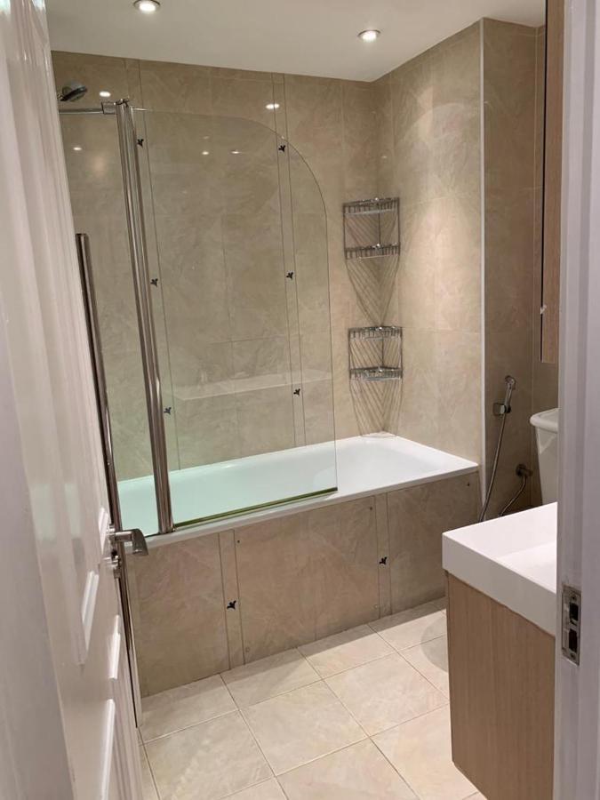 Lovely 3 Bedroom Apartment London Luaran gambar