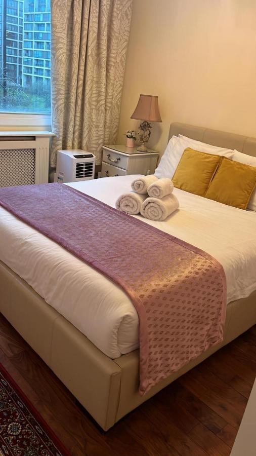 Lovely 3 Bedroom Apartment London Luaran gambar